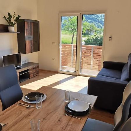 Apartmaji Tmaynka Толмин Екстер'єр фото